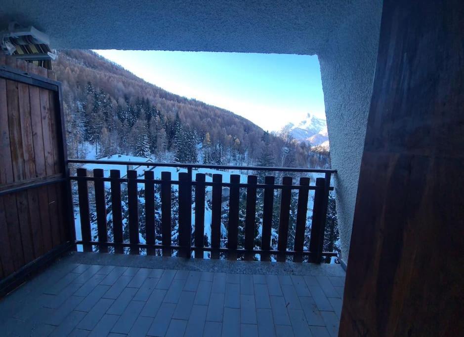 Appartamento Con Vista - Nuova Ristrutturazione Oulx Exterior foto